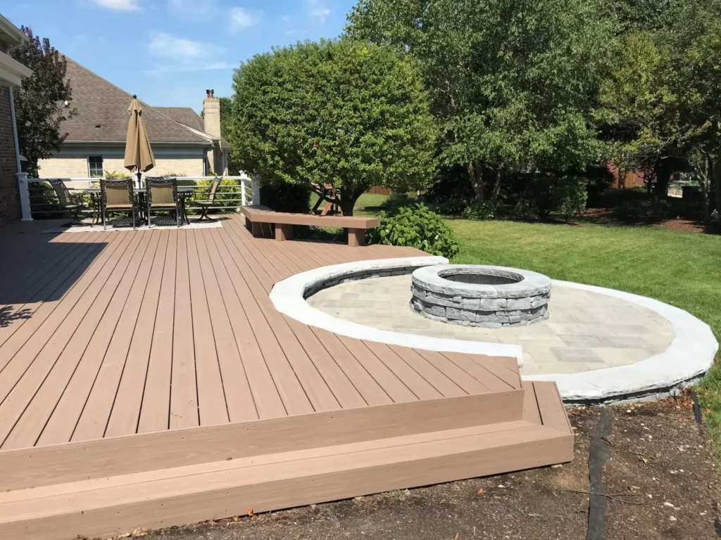 New Lenox 10 Deck & Fire Pit, New Lenox, IL