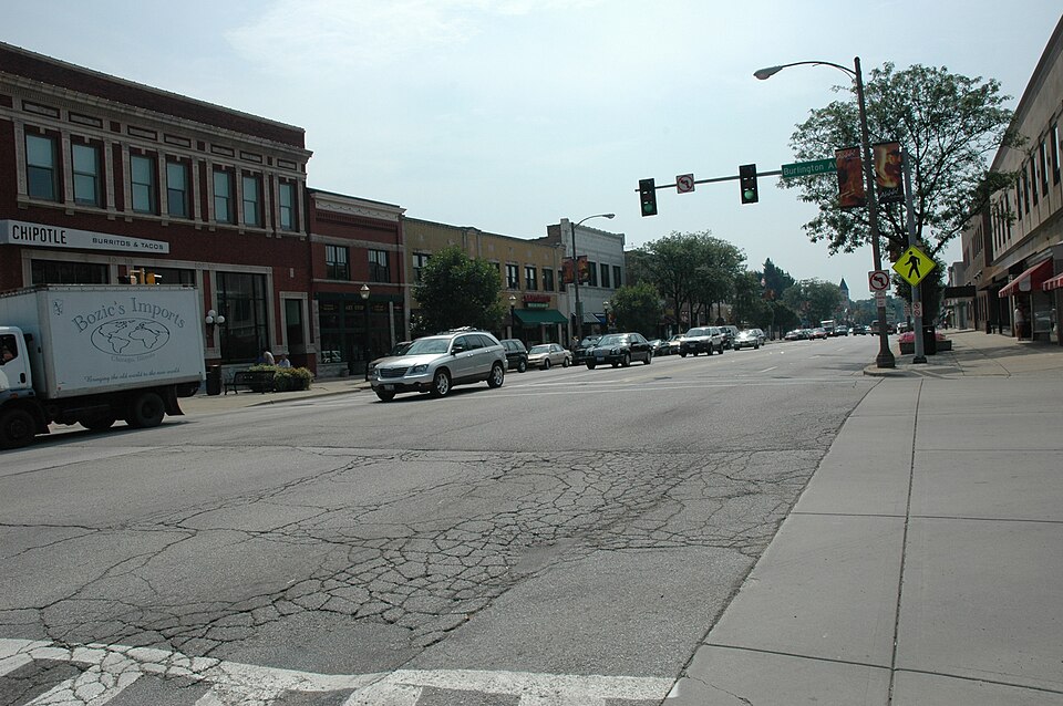 La Grange 2 Downtown La Grange, Illinois, at the corner of La Grange Boulevard and Burlington Avenue